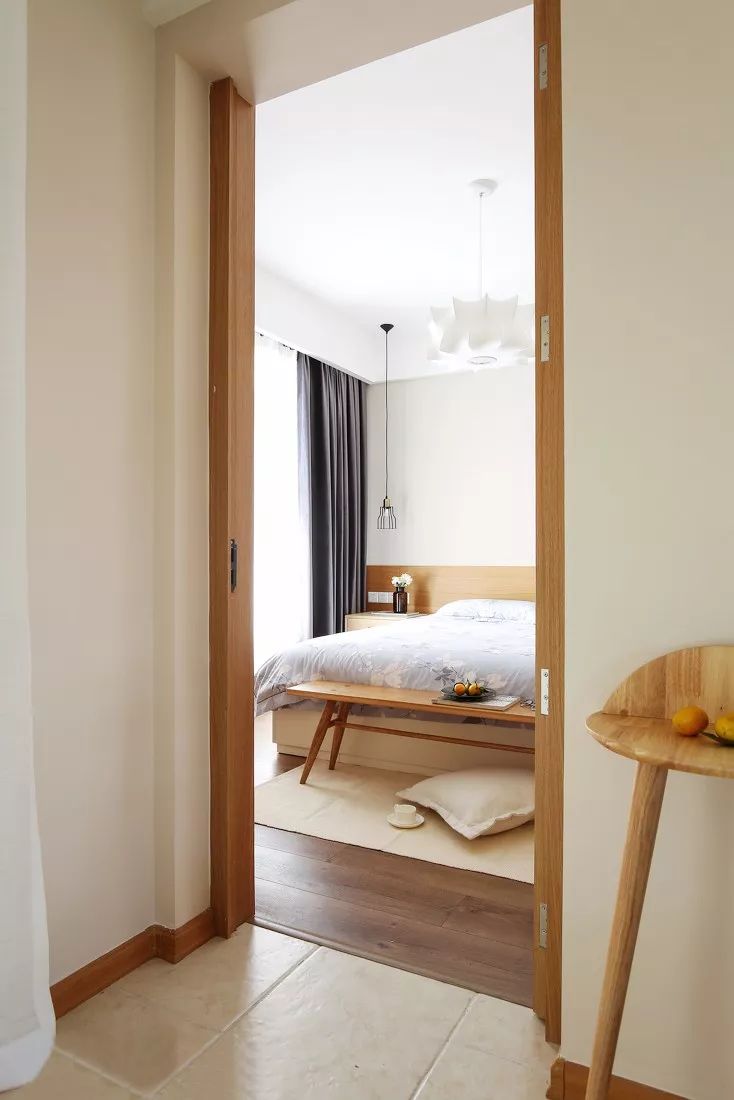 102㎡溫馨治愈系日式三居室，原木裝飾收納好，舒適實用好宜居 家居 第11張