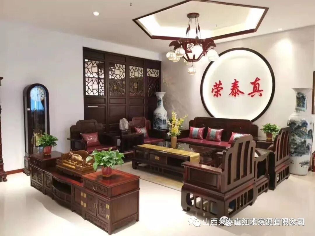 红木是“木火组合”，能聚气、聚财、聚人！