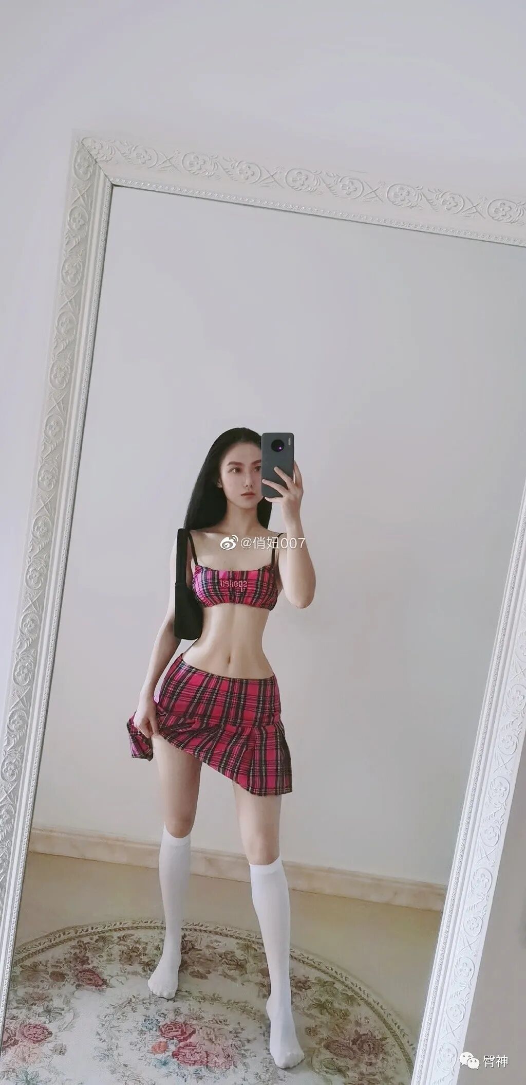 【美女】浙江辣妹挑战“全球腰最细的女人”，这身材完胜啊（组图） - 28