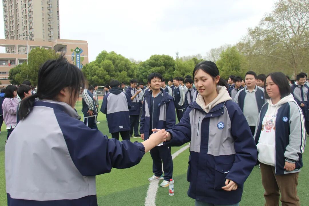 滁州二中隆重举办第一届"赢在悦纳"心理主题活动