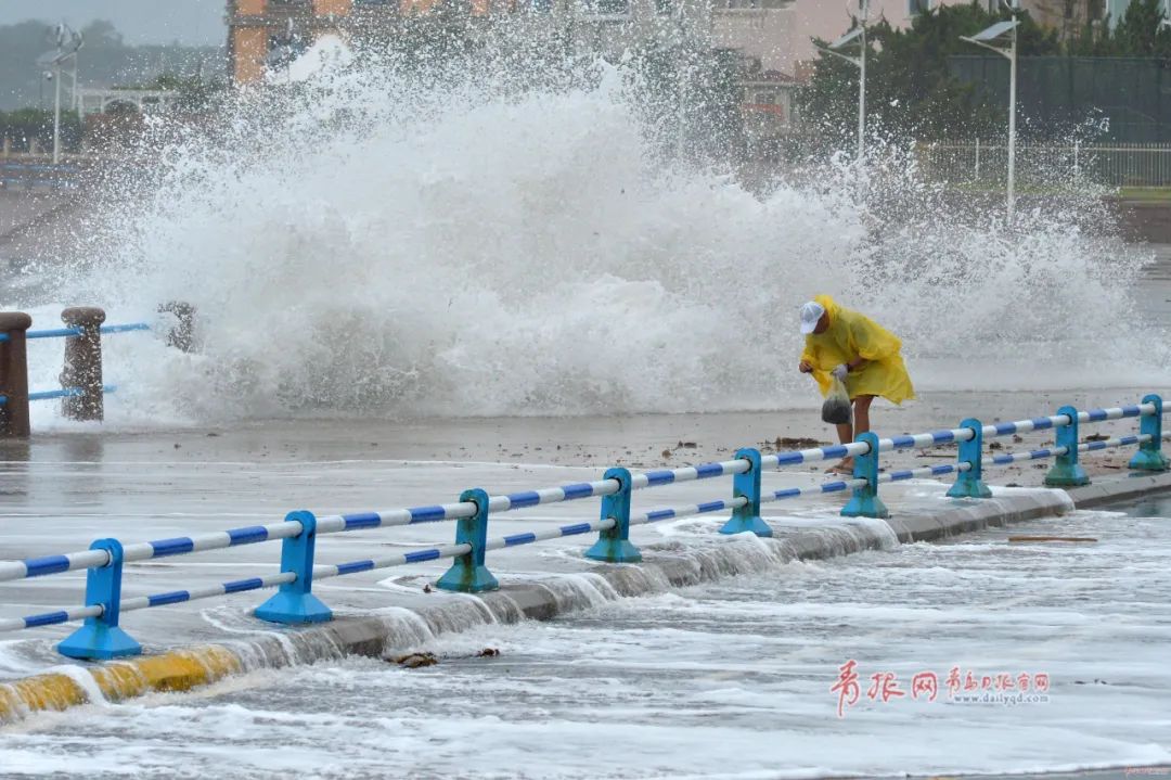 雨下了一天兩夜! 青島發布暴雨黃色預警,海水浴場、棧橋等景區關閉 旅遊 第22張