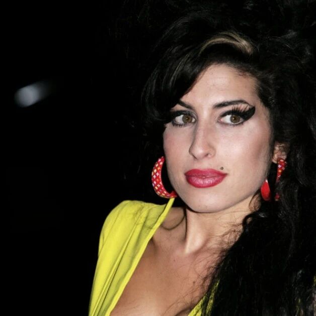 艾米&middot;怀恩豪斯,传记电影首张剧照 Amy Winehouse, prime immagini del biopic