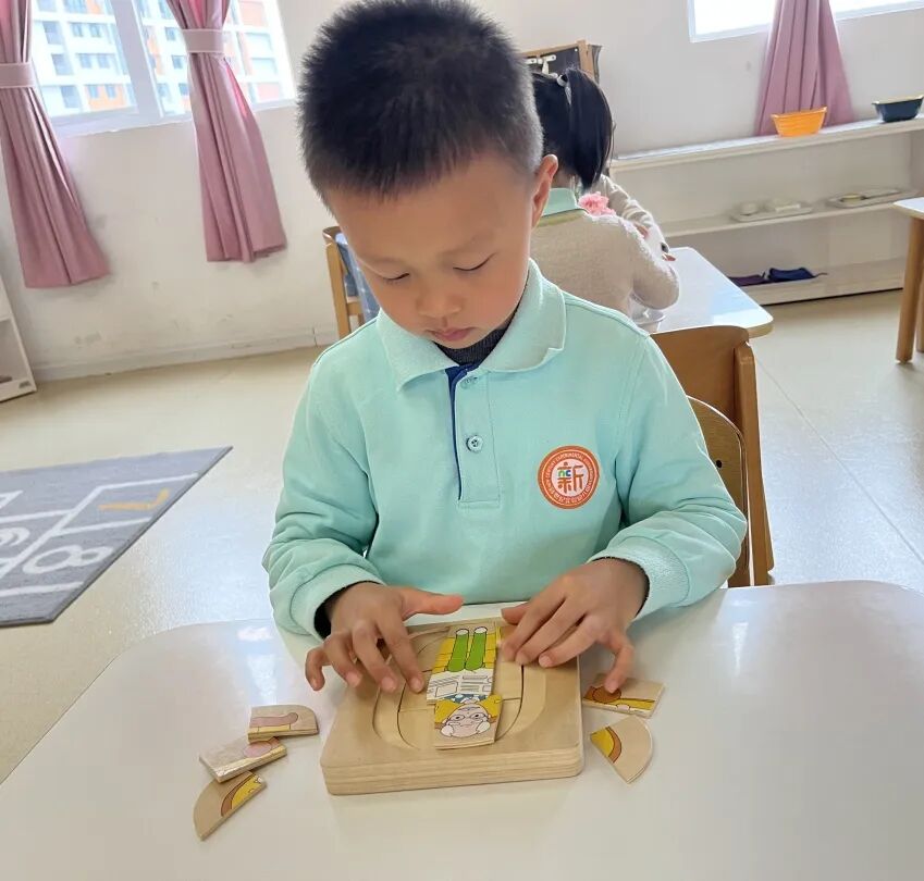 班蒙氏孩子让要上幼儿园_不要让孩子上蒙氏班_蒙氏班后上小学