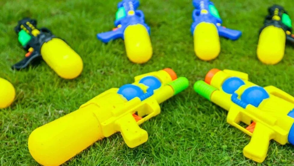 探索團(tuán)建 | 暢玩一“夏”，現(xiàn)代魯濱遜漂流記VS瘋狂加勒比