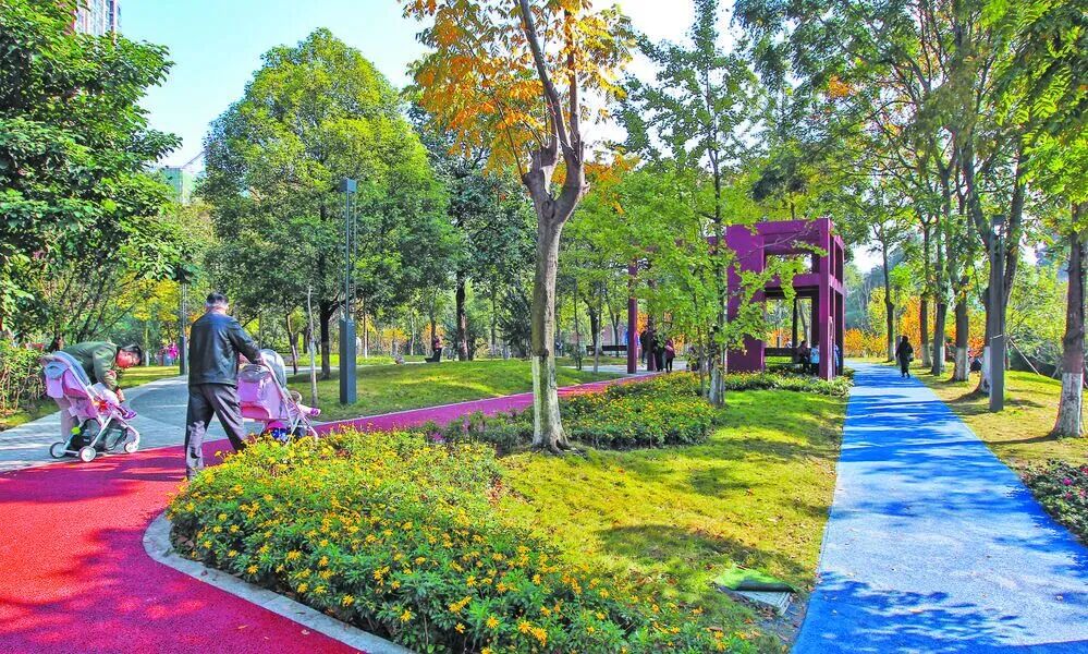 探索青年 | 大朋友就要有大朋友的亞子，一起去過超齡兒童節(jié)吧~