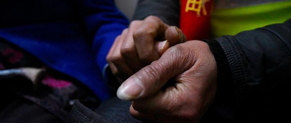 我！们！到！家！啦！