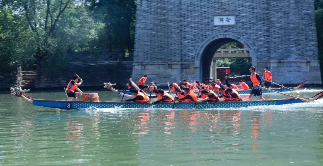 激情竞渡世界文化遗产:2019中国大运河（台儿庄）国际龙舟赛在台儿庄古城敲响战鼓