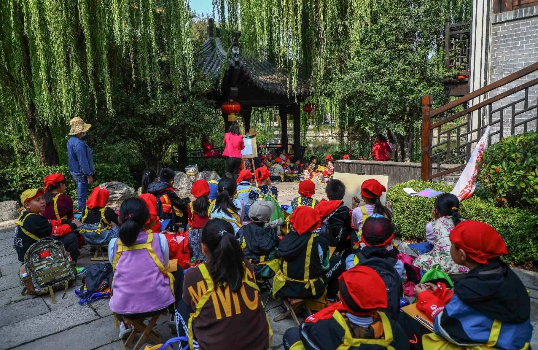 台儿庄古城:金秋最美时 万人游古城 台儿庄古城:金秋最美时 万人游古城