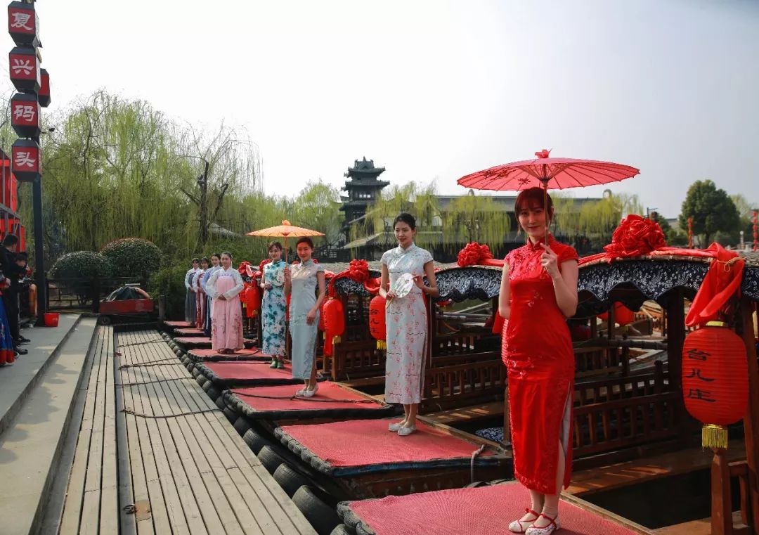 OMG也太好看了吧！当“仙女”遇上台儿庄古城，这美景绝对不能错过！