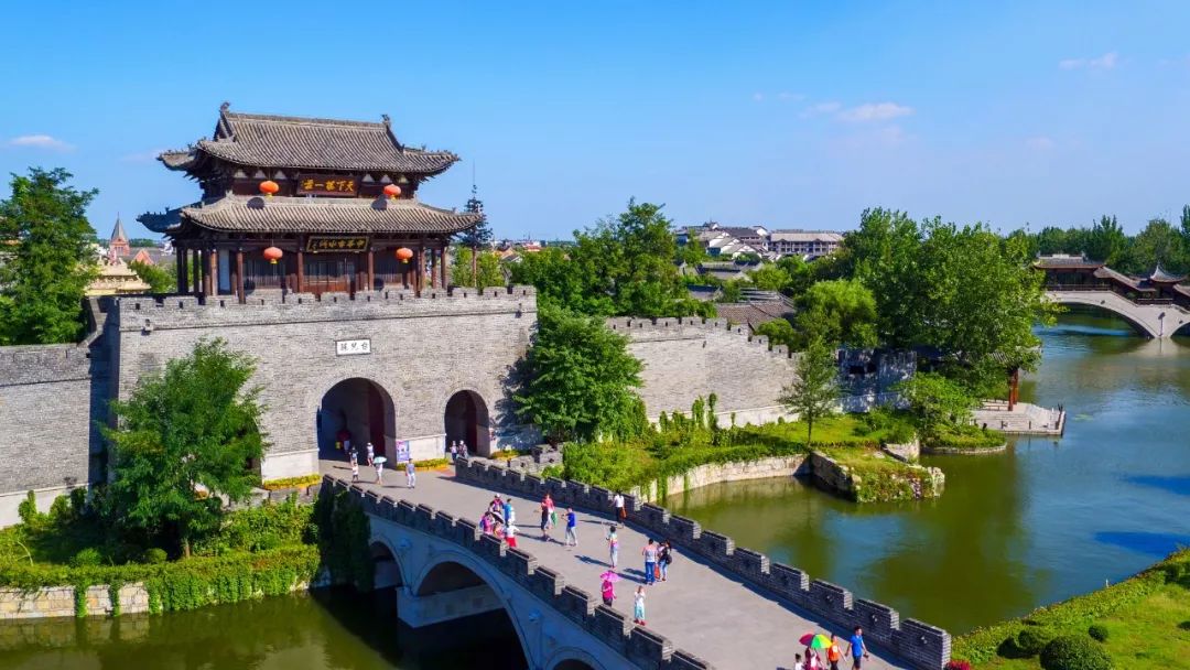 山东商报 | 从繁华到寂寥，台儿庄古城旅游集团有限公司党委书记王启峰：万般美景，待春来