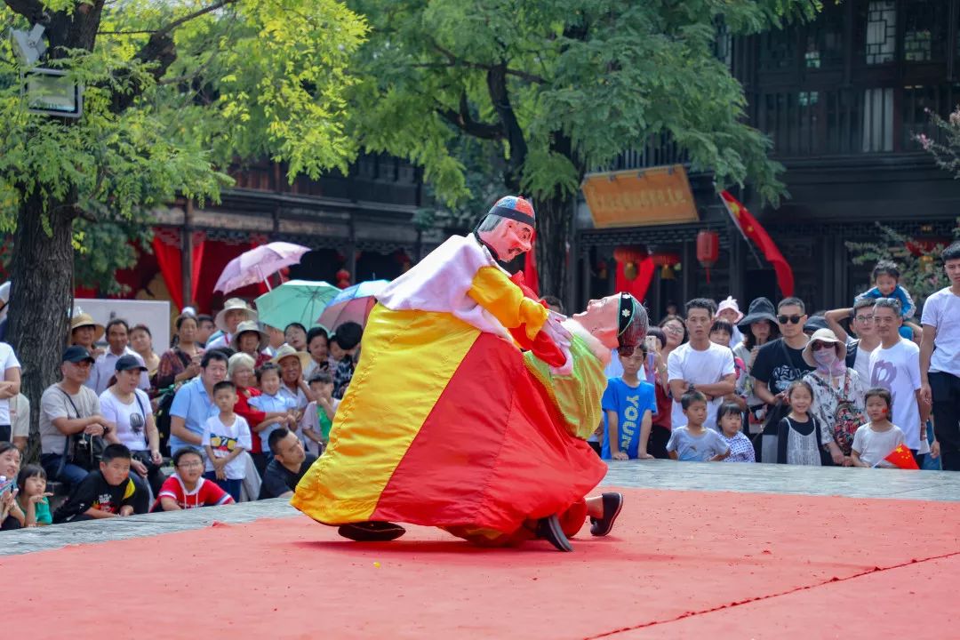 再创辉煌!台儿庄古城十一假期接待游客51.2万人次! 再创辉煌!台儿庄古城十一假期接待游客51.2万人次!