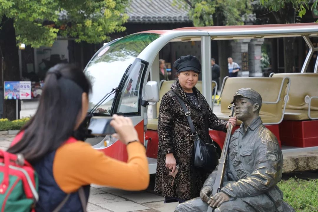 重阳 赏菊 游古城 | 带着父母去台儿庄开启一场赏秋之旅 重阳 赏菊 游古城 | 带着父母去台儿庄开启一场赏秋之旅