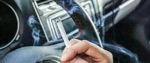 你还在开车吸烟吗？交警：不罚你真以为没事？不要往枪口上撞!