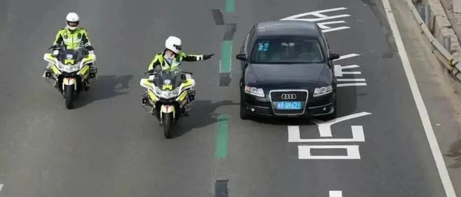 即日起，副驾驶做这些事要扣3分罚200，已有上百人被罚