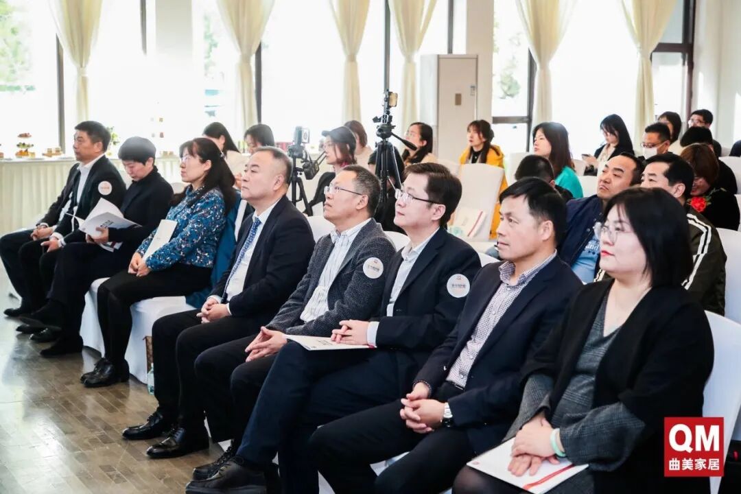 专家解读，大咖坐镇！曲美零甲醛添加原木结构板首发亮相