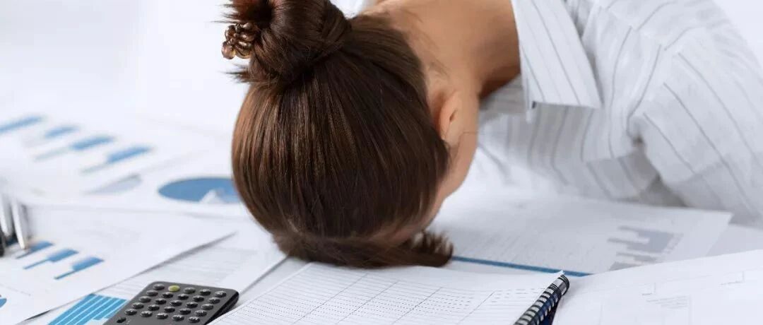 女性久坐导致妇科病，上班族要警惕