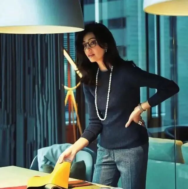 时尚主妇的搭配示范,看看她们是如何演绎自己的穿搭的,学会这些搭配