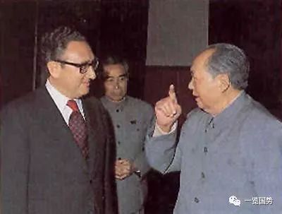 毛主席與周總理：兩大巨人的歷史合影（每一張都很珍貴） 歷史 第13張