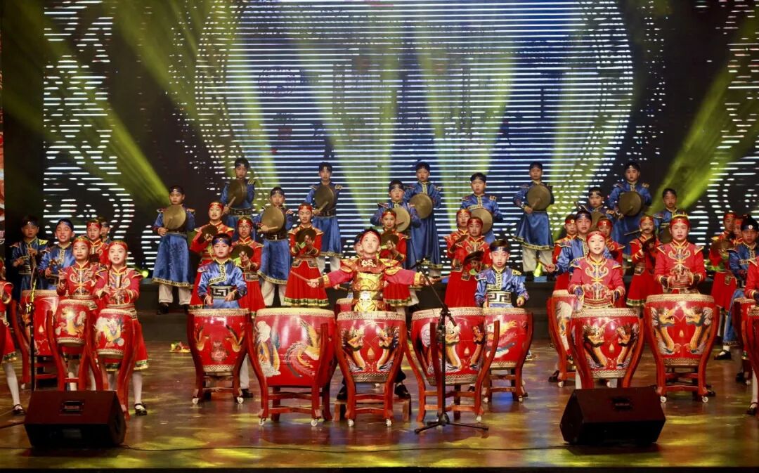 12月3日上午,我校锣鼓队在潮州市第二届校园潮州大锣鼓比赛中,以一曲