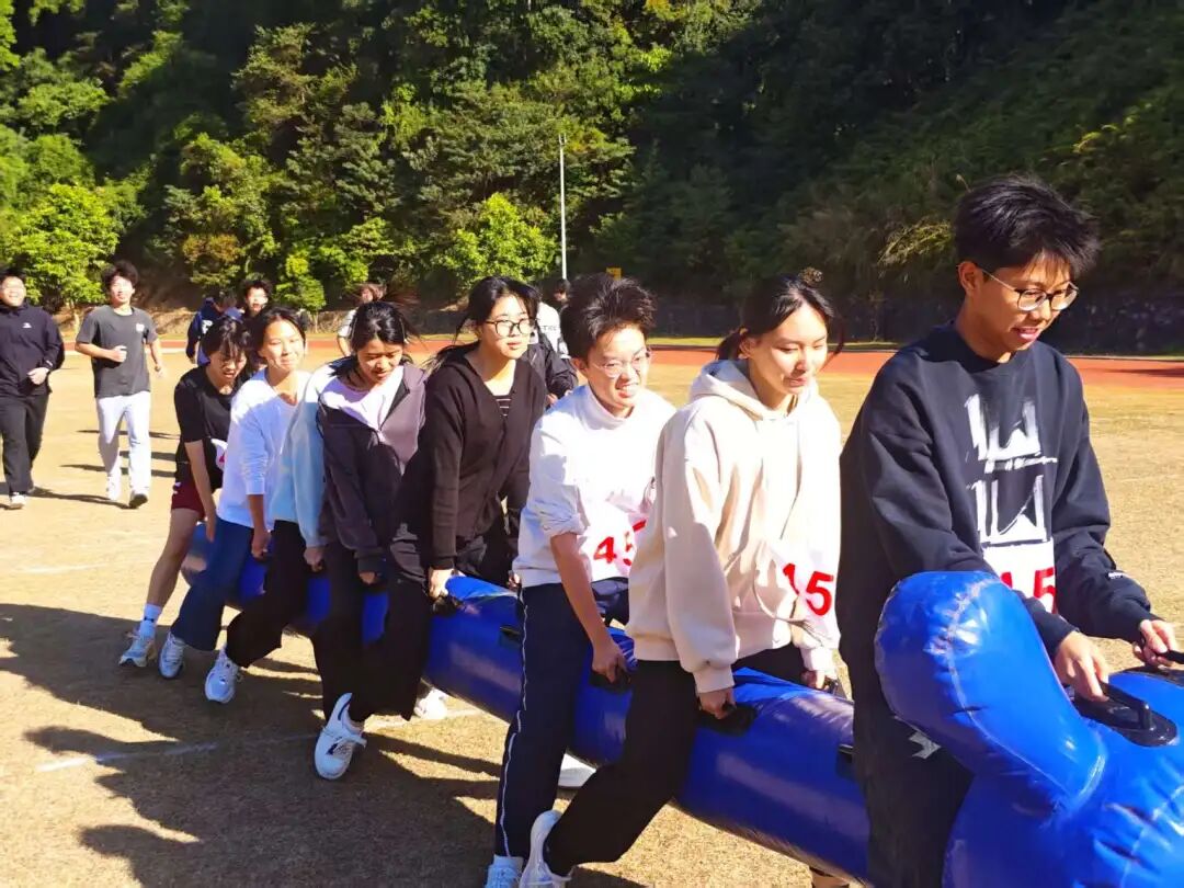 屏幕截图 2025-11-30 213046.png