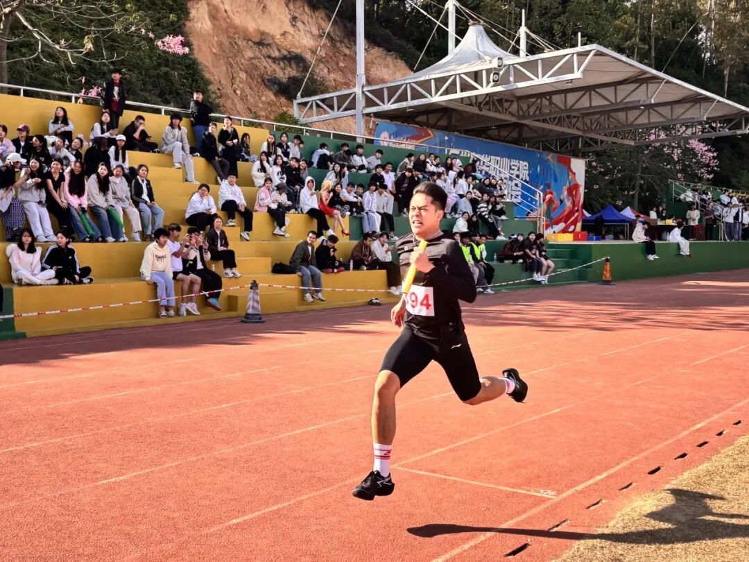 屏幕截图 2025-11-30 213240(1).png