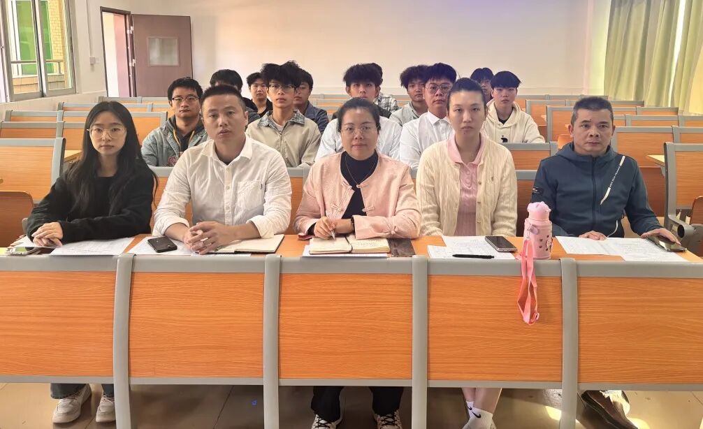 屏幕截图 2025-11-28 233731(1).png