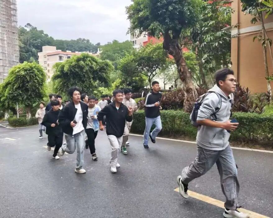 Ļͼ 2025-10-26 174728(1).png