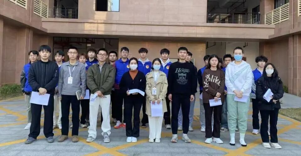 Ļͼ 2025-10-12 215330.png