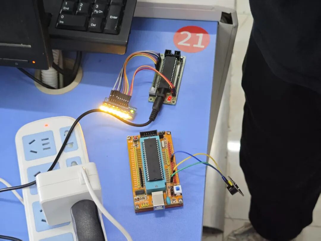 Ļͼ 2025-10-12 225347.png