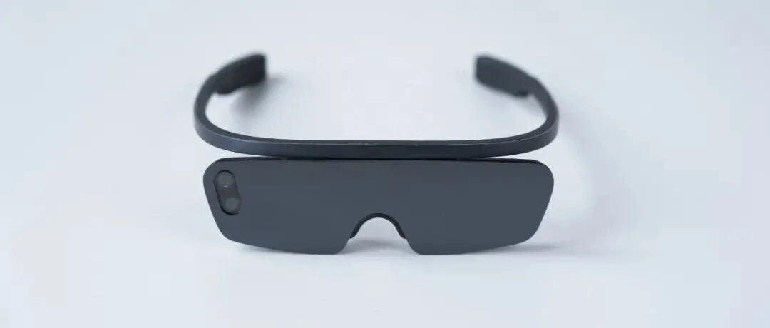 6.8mm！EM3展示全球最轻薄VR眼镜