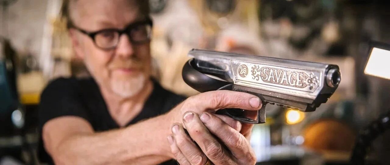 硬核玩家Adam再为《Pistol Whip》自制手枪VR配件