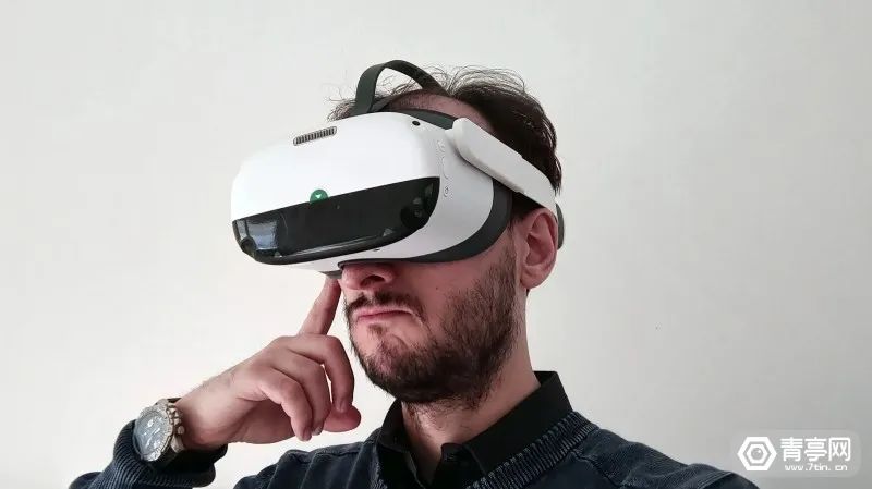 为短焦VR和轻量AR而生，Tobii展示最新微型眼球追踪模组
