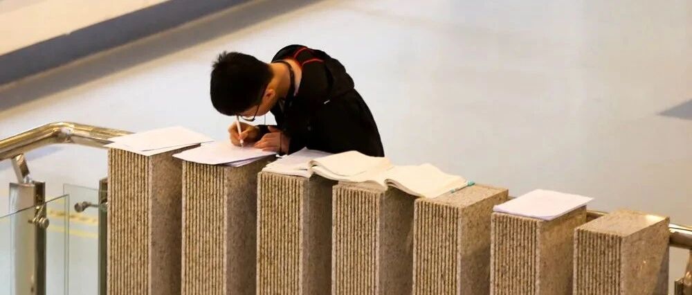 有高校紧急通知：元旦取消放假