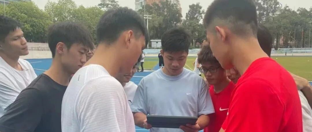 苏炳添回大学授课了，这场景着实让人羡慕