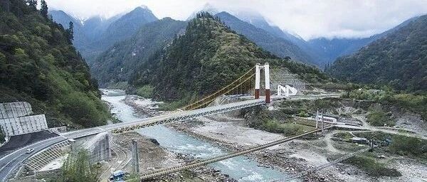 川藏线上山河壮丽，这些人不能忘！