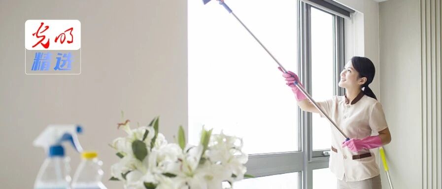 “阿姨”上大学，有何不可？