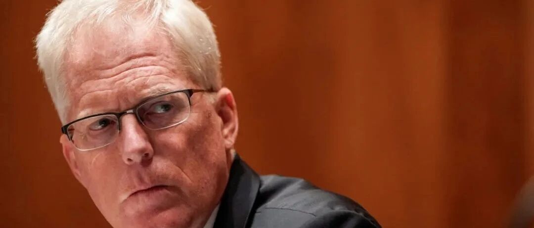 特朗普把国防部部长换了