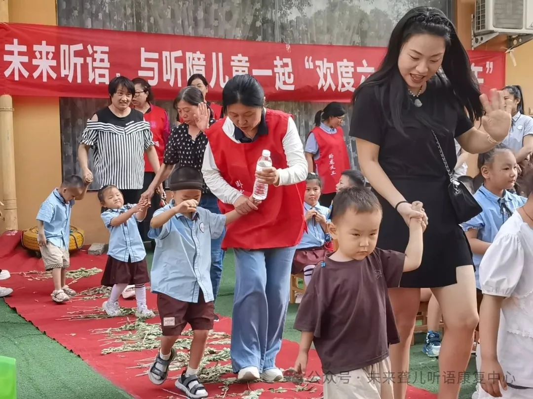 耳蜗宝宝