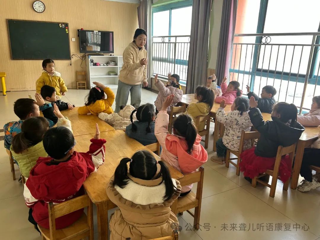 耳蜗宝宝