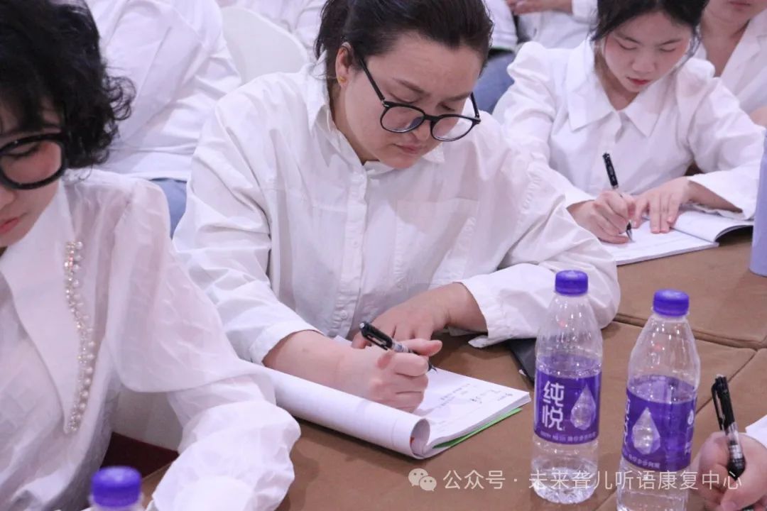 听障儿童
