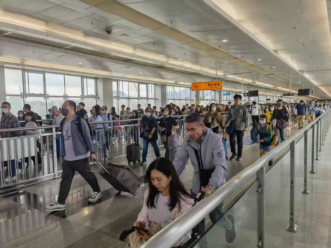 4月18日，福田口岸入境客流情况