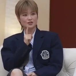 李宇春回应&ldquo;什么时候留长发&rdquo;,自嘲&ldquo;当我成为一个鼓手的时候&rdquo;,梁咏琪的答案更绝:下辈子