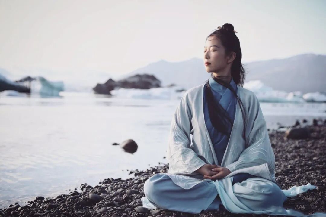 真正的清静，并不遥远，就是颗干净的心！