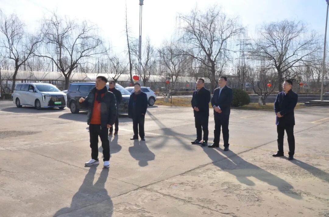 新春慰问暖人心，坚守岗位显担当丨集团党委书记、董事长滕鸿儒慰问春节坚守岗位职工