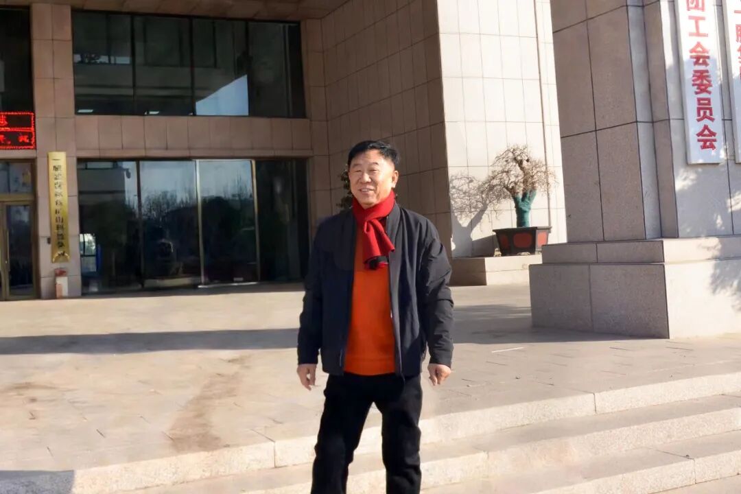 策马扬鞭启新程  奋楫笃行谱华章 ——   一滕集团举行大年初一团拜活动