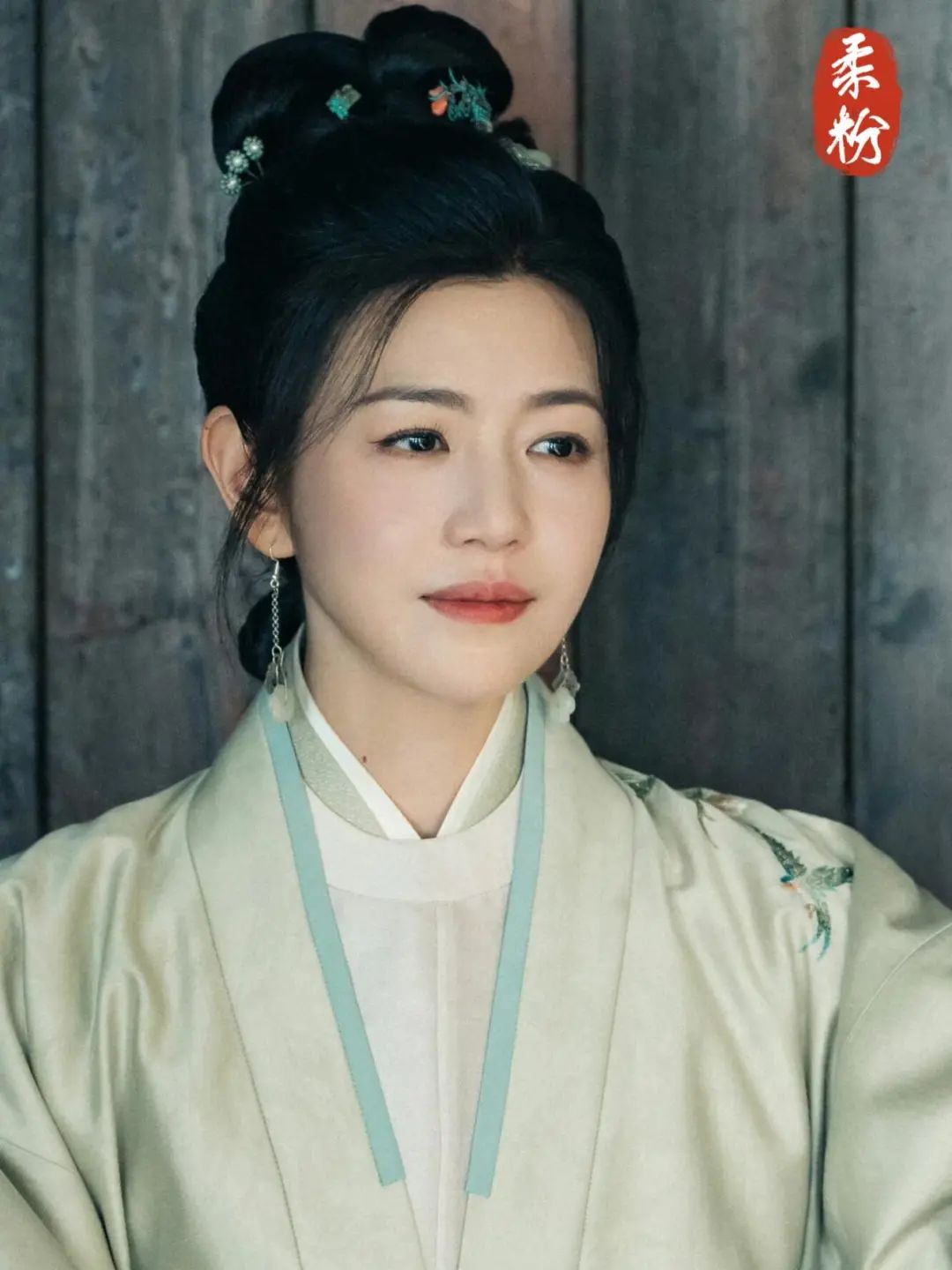 垫底辣孩复刻藏海破碎妆