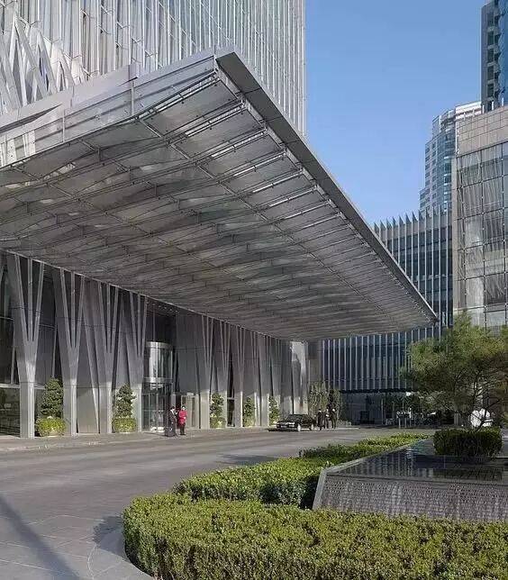 最后,问题来了,我们幕墙人干的,究竟是雨篷?还是雨棚?还是雨蓬?