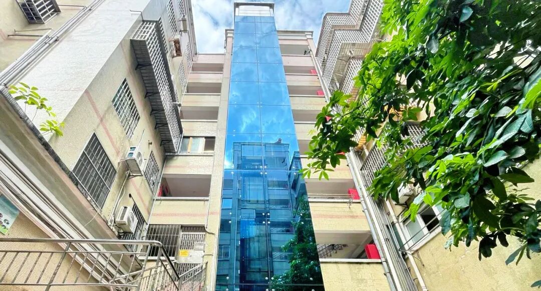 霞光苑小区实现电梯全覆盖。（图源：魅力香洲）