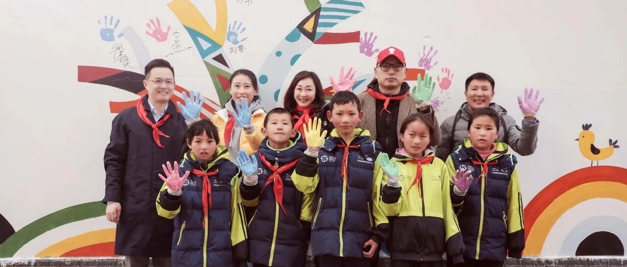 “捷”伴成长 共绘未来 捷豹路虎携手立邦中国开启昭通捷豹路虎希望小学美术大讲堂丨寰球车评