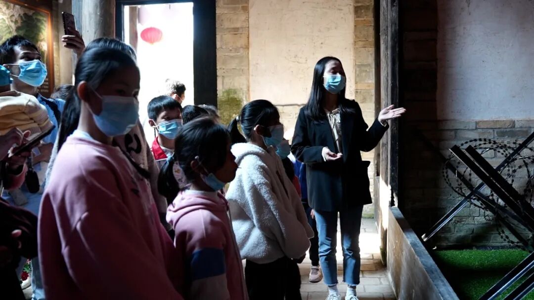 五一假期安远蔡坊掀起红色旅游热潮